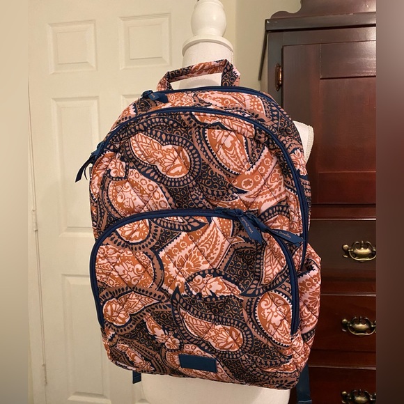 Vera Bradley UltraLight Fern BackPack NWT! - Picture 3 of 8